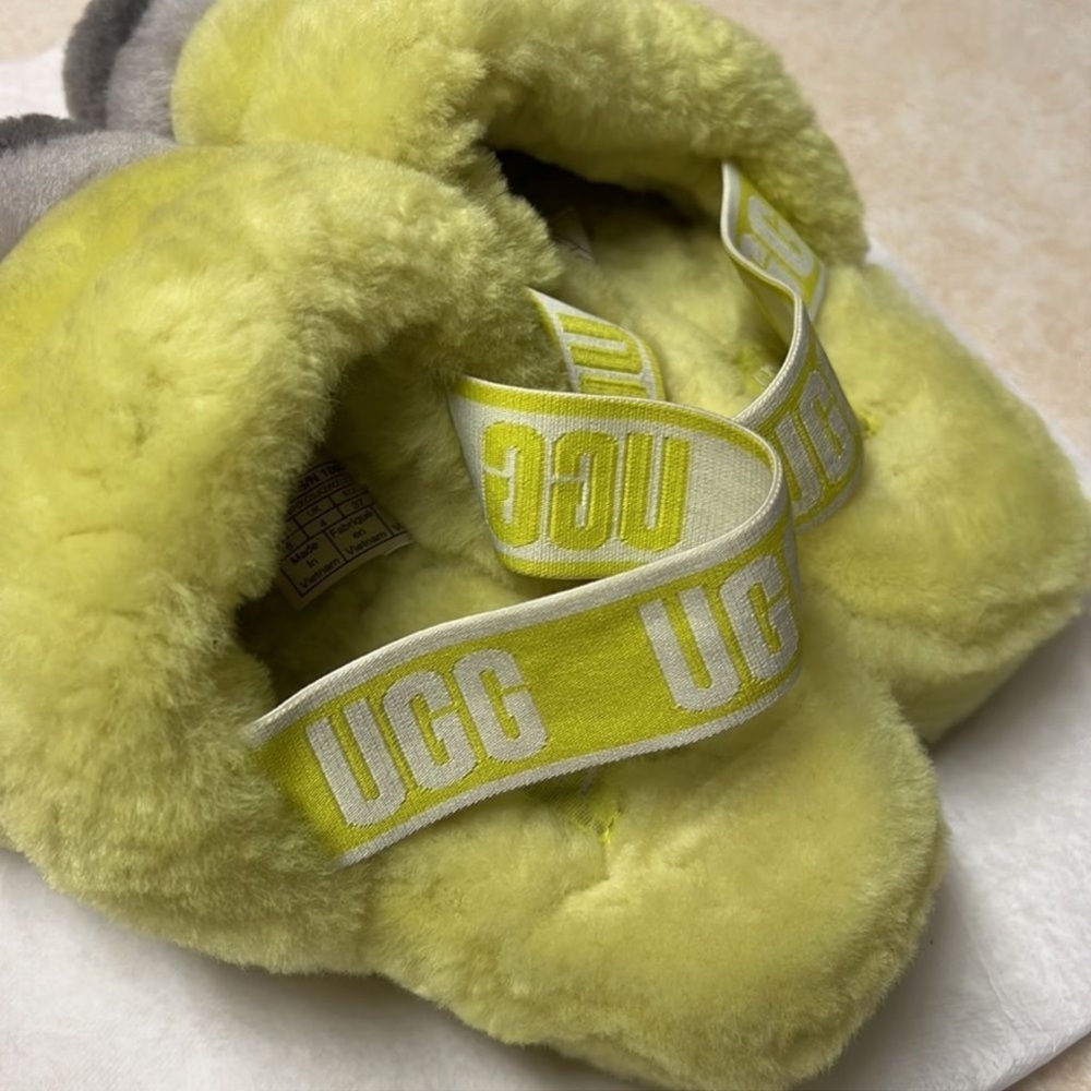 UGG Women's Fluff Yeah Slides Slippers - Picture 2 of 6